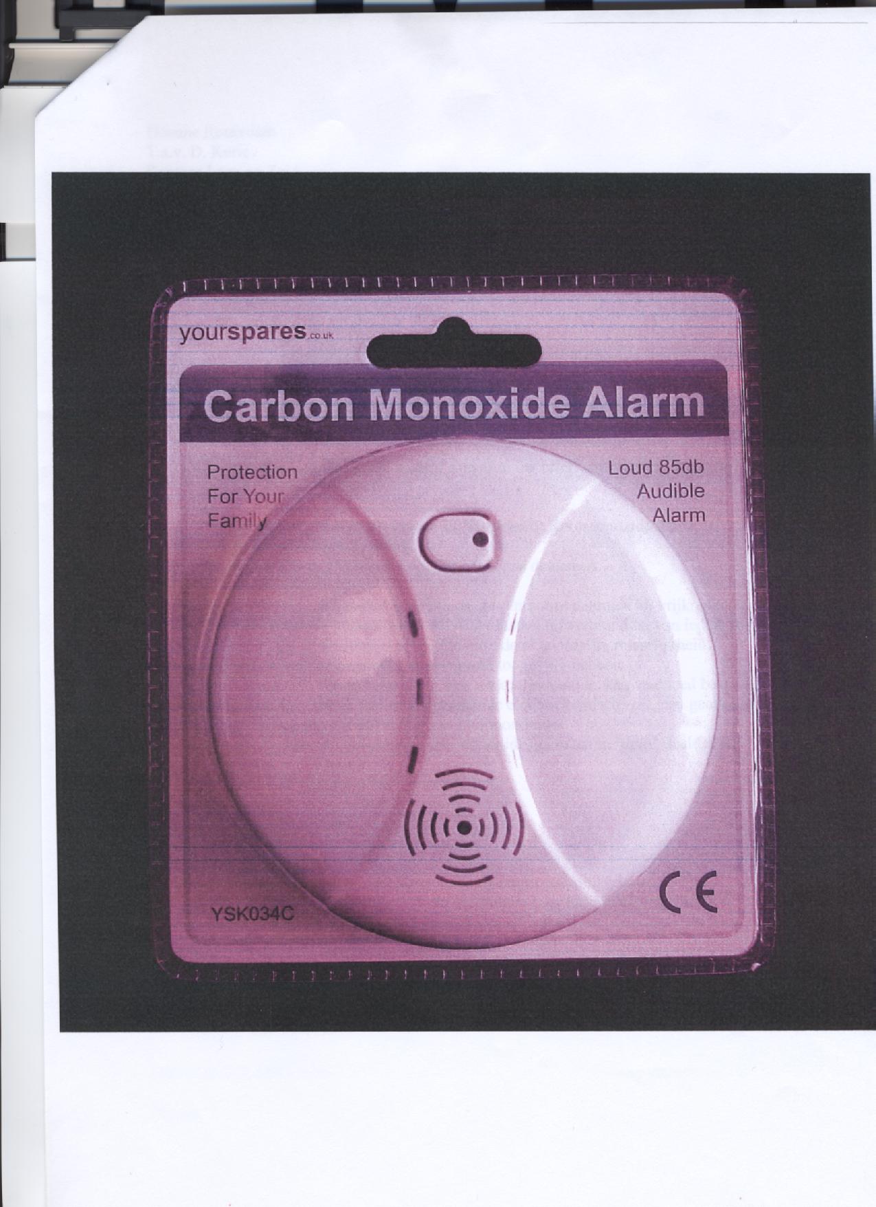 Een zogenaamde koolmonoxidemelder geplaatst in een behuizing van kunststof met ondermeer de volgende kenmerken;
- werkend op een 9V batterij;
- alarm dichtheid: 150+/-50ppm koolmonoxide gas;
- met een sensor en LED display;
- geluidsterkte: 85 db op 3 meter bereik.