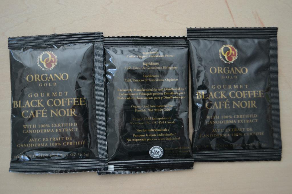 Een preparaat op basis van extracten, essences of concentraten van koffie, met -volgens opgave- onder andere de volgende kenmerken en ingrediënten:
- in de vorm van een poeder;
- voor menselijke consumptie;
- koffie;
- ganoderma extract.
Het product is volledig oplosbaar in water en is opgemaakt voor de verkoop in het klein in een zakje met een inhoud van 3,5 gram in een kartonnen doos met een inhoud van 30 zakjes.