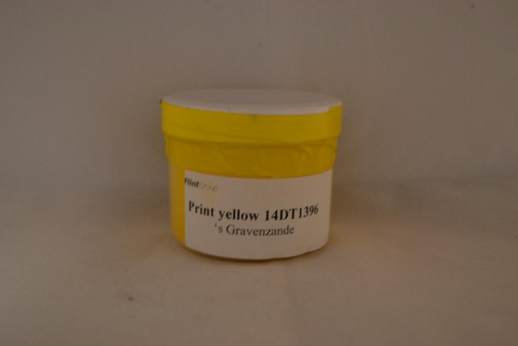 Een synthetische organische kleurstof met onder andere de volgende kenmerken:
- pigmenten in poedervorm;
- een gele kleur;
- kleurstof C.I. Pigment Yellow 14;
- voor toepassing bij de industriële productie van heatset drukinkt.
Het product wordt aangemerkt als een synthetische organische kleurstof, ook indien chemisch welbepaald zoals bedoeld bij GS-post 3204 van de gecombineerde nomenclatuur.