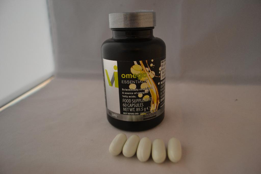 Een voedingssupplement, met -volgens opgave- onder andere de volgende ingrediënten en kenmerken:
- in de verschijningsvorm van een bruin poeder;
- maltodextrine;
- cacaopoeder;
- cacao-extract;
- smaakstoffen.
Het betreft een bereiding voor dranken, die cacao bevat, in verpakkingen met een netto-inhoud per onmiddellijke verpakking van niet meer dan 1 kg. Het product is opgemaakt voor de verkoop in het klein en wordt aangeboden in een kartonnen doosje, voorzien van gegevens omtrent gebruiksdoel en dosering, met een inhoud van 15 zakjes en een nettogewicht van 2,5 gram per zakje.