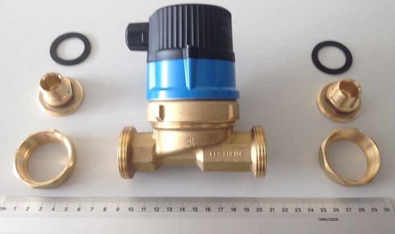 Obiegowa bezdławicowa pompa wirnikowa wody użytkowej, bez układu regulacji. Parametry techniczne: max. wysokość wznoszenia 1,3 mWS, max. wydajność 950 l/h, max. ciśnienie 10 bar, max. temperatura 95°C, zasilanie 12 V, pobór mocy 2-7 W, zabezpieczenie 2 A. W zestawie oprócz pompy znajdują się: uszczelki i elementy montażowe.
Decyzja wydana powtórnie w miejsce WIT numer PL-WIT-2014-01547.