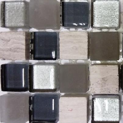 Mozaika wykonana z kostek o wymiarach 14 x 14 x 8 mm, 14 x 47 x 8 mm. W skład mozaiki wchodzą kostki szklane i kostki kamienne (wapień numulitowy). Kostki szklane posiadają krawędzie zaoblone w wyniku podgrzewania do wysokiej temperatury i są malowane od spodu. Część kostek szklanych jest zmatowiona, a część jest przezroczysta. Największą powierzchnię mozaiki stanowią kostki szklane (ok. 94%). Poszczególne kostki umieszczone są na podłożu - siatce z tworzywa sztucznego i połączone z nią za pomocą kleju żywicznego - tworząc mozaikę o wymiarach 300 x 300 mm, o grubości 8 mm. Ilość kostek szklanych i kamiennych jest losowa. Mozaika stosowana jest jako materiał do wykładania ścian wewnątrz pomieszczeń. Pakowana w kartony zbiorcze.

WIT wydana powtórnie w miejsce decyzji nr PL BTI WIT-2018-000505 z dnia 22.05.2018 r.
