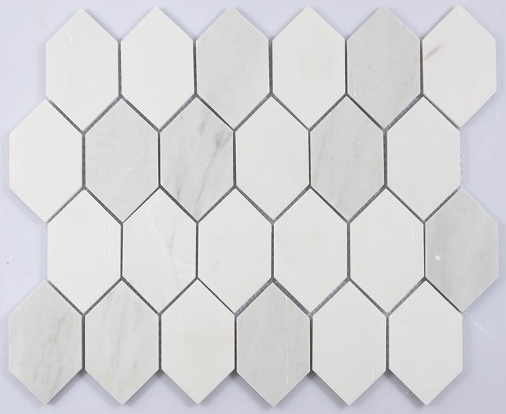 Mozaika wykonana z kostek kamiennych (marmur) wyciętych maszynowo, o polerowanej powierzchni, w kształcie sześciokątów. Wymiary kostek 47 x 81 mm, grubość 8 mm. Elementy umieszczone są na podłożu – siatce z tworzywa sztucznego i połączone z nią za pomocą kleju żywicznego. Tworzą mozaikę o wymiarach ok. 265 x 320 mm, o grubości 8 mm. Mozaika stosowana jest jako materiał do wykładania ścian wewnątrz pomieszczeń. Pakowana w kartony zbiorcze.