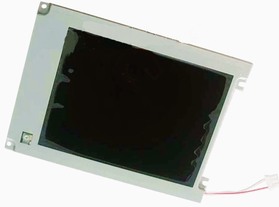Moduł płaskich wyświetlaczy, ciekłokrystaliczny. Moduł LCD TFT o wymiarach: 144,00 x 104,60 x 14,35 mm, z ekranem dotykowym, z elastyczną płytką drukowaną do podłączenia oraz układem sterującym. Moduł przeznaczony do stosowania ogólnego i nie jest wytwarzany w celu zamontowania w określonych urządzeniach. Może wyświetlać obrazy nieruchome oraz wideo. Produkt pakowany na plastikowych tackach układanych naprzemiennie, następnie układanych w kartonach z przekładkami z tworzywa sztucznego.