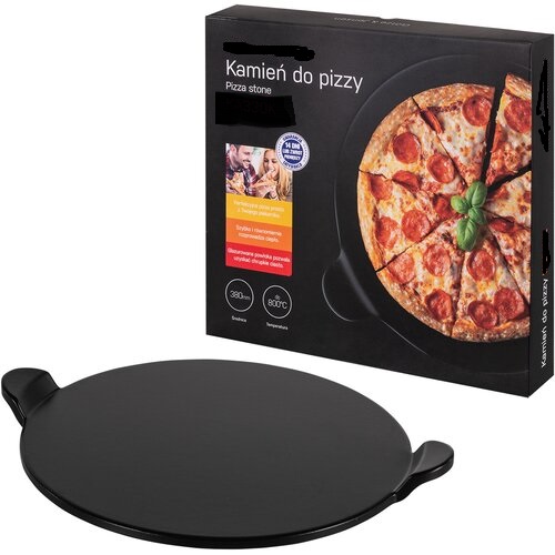 Artykuł gospodarstwa domowego, tzw. „kamień do pizzy”, w formie okrągłej płyty ze zintegrowanymi dwoma uchwytami. Przeznaczony do wypieku pizzy, chleba, bułek itp. Jest odporny na działanie temperatury do 800°C. Produkt wytworzony poprzez wypalanie surowców, po ich uprzednim uformowaniu. Wykonany z ceramiki porowatej, kordierytowej, w kolorze kremowym. Poddany szkliwieniu. Wymiary produktu: 38 cm (średnica) x  1,1 cm (grubość). Zapakowany w jednostkowy karton z nadrukiem.