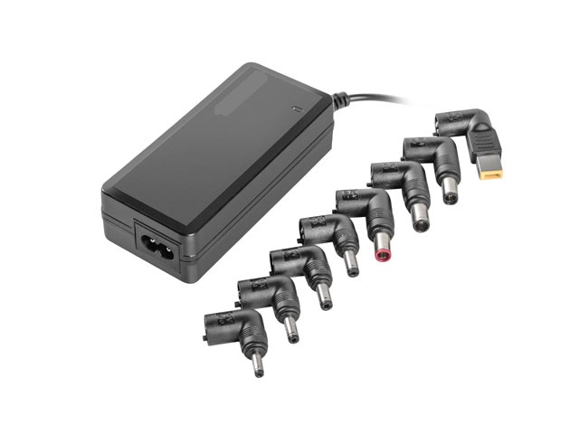Zasilacz do laptopa. Przekształca wejściowe napięcie przemienne z sieci 100 - 240V na wyjściowe niskie napięcie stałe 18.5V - 20V/DC. Uzyskiwana moc do 65 W. Posiada pięciopoziomowy system zabezpieczeń zasilanego laptopa. Do zasilacza dołączono osiem końcówek wtyków do podłączenia z różnymi typami laptopów. Wymiary zewnętrzne: 115,6 mm x 49 mm x 33 mm.
