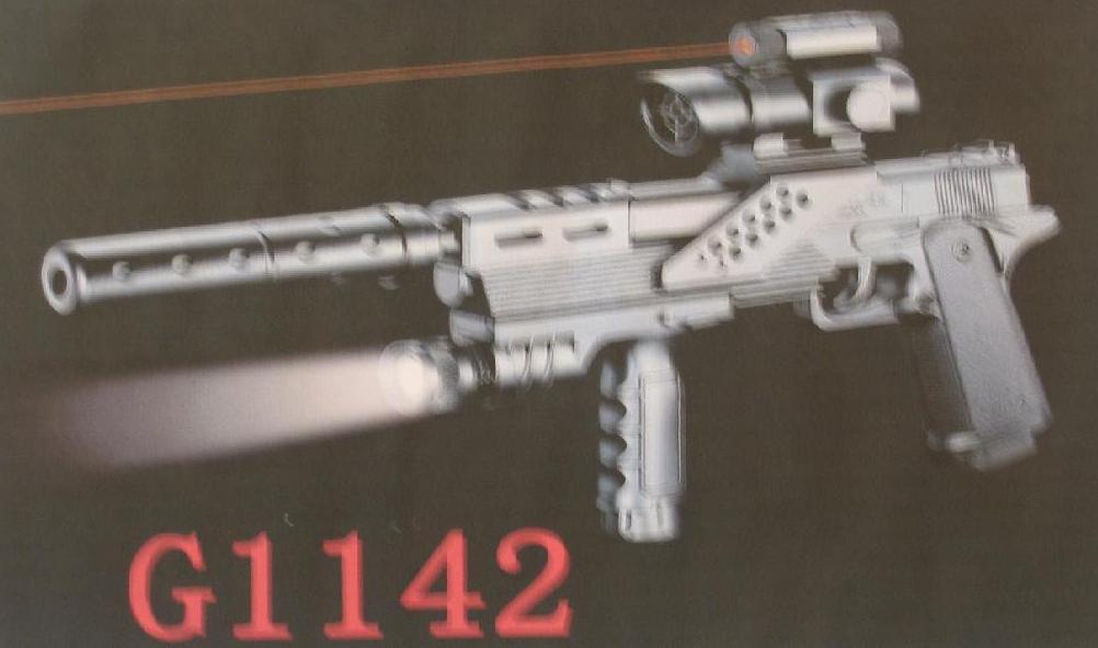 Karabin sprężynowy wykonany z tworzywa sztucznego, strzelający jednorodnymi kulkami z tworzywa sztucznego o średnicy 6 mm. Wyrzut  kulki z pistoletu następuje na skutek zwolnienia silnego mechanizmu sprężynowego napinanego ręcznie przed każdym wystrzałem poprzez tzw. przeładowanie. Maksymalny zasięg strzału wynosi 50 m. Pistolet  pakowany jest w worek z tworzywa sztucznego lub pudełko kartonowe. Opakowanie zawiera również około 20 sztuk amunicji - kulki z tworzywa sztucznego o średnicy 6 mm oraz opcjonalnie celownik laserowy lub latarkę - przeznaczone do zamontowania na pistolecie.
