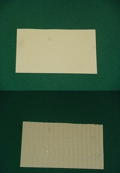 Elastyczna płytka, wykonana z głównie glinki (95 %) na podłożu z siatki nylonowej. Zewnętrzna strona płytki może przybierać różną formę np. przypominającą kamień. Wykorzystywana do dekoracji wnętrz np. ścian. Wymiary: max 2000 x 2000 mm, grubość od 2 do 100 mm.