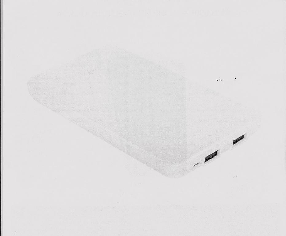 Conform descrierii solicitantului şi a fotografiei anexate, produsul reprezintă un acumulator electric extern, tip litium polymer, cu capacitatea maximă de 10.000 mAh. Produsul se prezintă sub forma unei carcase de plastic care conţine acumulatorul propriu-zis, mufa de intrare de tip microUSB, folosită pentru încărcarea acumulatorului (adaptorul de încărcare la 220 V c.a. nu este inclus în pachet), două mufe de ieşire de tip USB, folosite pentru încărcarea diferitelor dispozitive electronice. Dispozitivul este prevăzut cu protecţie la scurtcircuit, la supraîncărcare, la descărcare completă etc. Tensiunea de ieşire este de 5V c.c. Are dimensiunile de 79x133x10 mm.