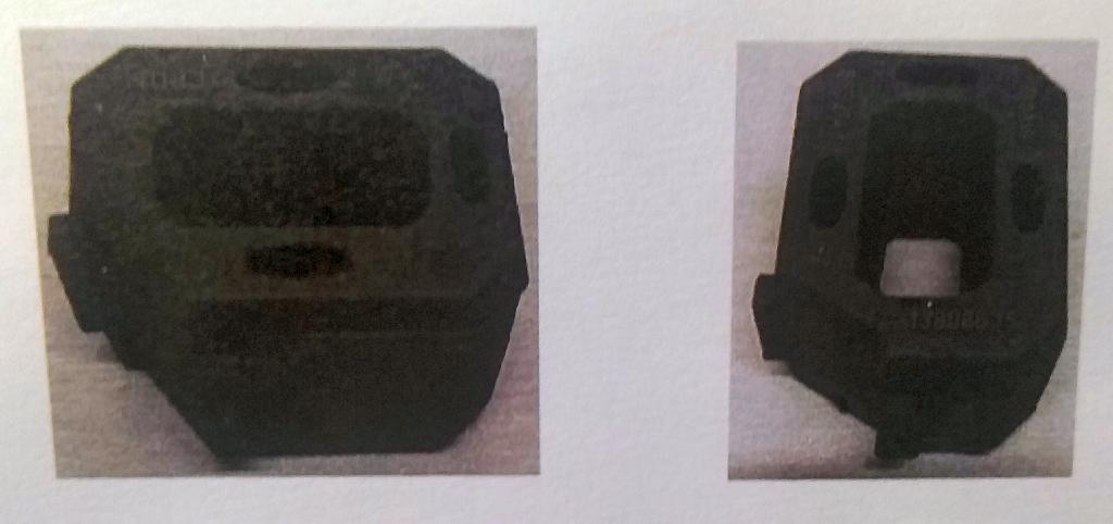 Conform descrierii solicitantului şi a fotografiei anexate, produsul reprezintă un cuplaj din cauciuc vulcanizat nedurificat pentru radiatorul unui autovehicul. Are rolul de amortizare a vibraţiilor. Este fabricat din cauciuc natural, prin injectarea acestuia într-o matriţă, vulcanizare, curăţarea surplusului de cauciuc, etuvare (post vulcanizare), control vizual, ambalare şi livrare. Ulterior importului este utilizat în procesul de asamblare fiind una din componentele ce formează elementele de susţinere a radiatorului autovehiculului.