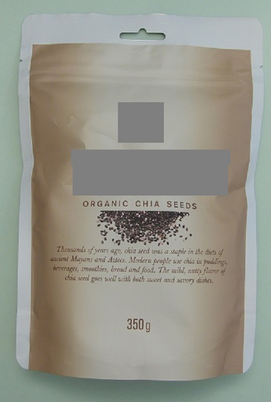 Chiafrön
Oljehaltiga frön från växten mexikansk chiasalvia (salvia hispanica), enligt uppgift avsedda att användas till smoothies, puddingar, gröt eller sallader. Fröna föreligger i detaljhandelsförpackning med en vikt om 350 gram.