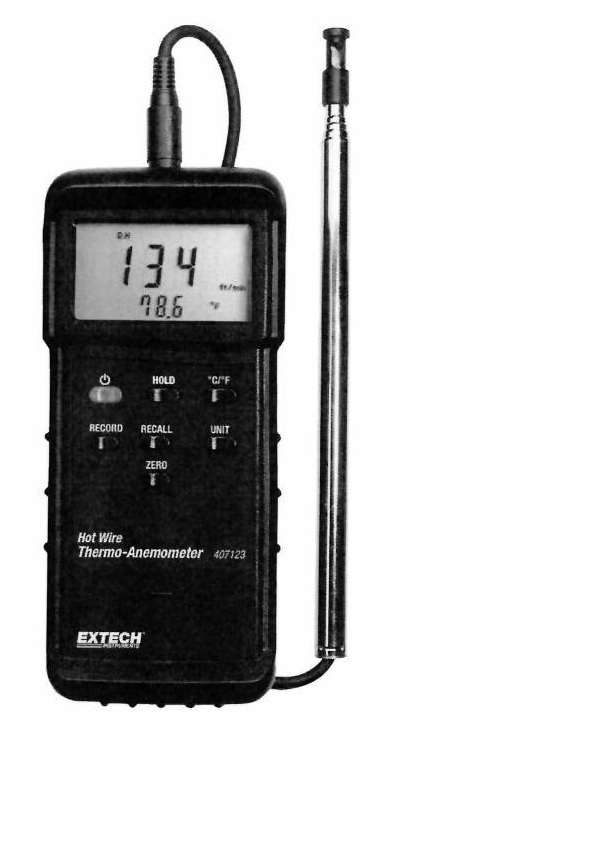 Enligt uppgift handhållen anemometer(lufthastighetsmätare) med inbyggd mätning av temperatur. Sensorerna sitter på en smal utfällbar mätsticka för att underlätta mätningar i svåråtkomliga utrymmen som t.ex. ventilationskanaler. Enheten är elektronisk, drivs av batteri och visar uppmätta värden på en integrerad led-display. Uppmätta maximum och miniumvärden kan lagras. Apparaten är avsedd att användas inomhus och har måtten 17,8 x 7,4 x 3,3 cm (L x B x H) och väger 482 gram.