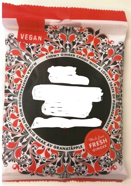 Sockerkonfektyr i form av kola enligt uppgift innehållande rörsocker, granatäpplearom, tapiokastärkelse och ingefära. Kolorna är styckförpackade och föreligger i detaljhandelsförpackning om 120 g.