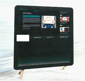 Apparat, enligt uppgift för digital skyltning, bestående av bland annat en 55” LCD-monitor med inbyggd mediaspelare (där informationen visas), en styrenhet (som tar emot informationen via Ethernet) och en LED-slinga (som indikerar om det finns ny information på skärmen). Alla komponenter är inkapslade i ett metallchassi med glasfront. 
Monitorn har en ursprunglig upplösning av 1920 X 1080 pixlar, ljusstyrka av 700 (500 Eco) cd/m², svarstid av 8 ms, betraktningsvinkel  av 178° och ett kontrastförhållande av 1200:1. Den är försedd med anslutningar av typen VGA, DVI-D, DisplayPort, USB, HDMI, LAN, RS232, och 3,5 mm jack. Monitorn stöder MP3 och WAV ljudformat, JPG och PNG bildformat samt MP4 / MOV / FLV , MPG, MP@ ML och WMV videoformat. Den har effekten 130 Eco W (175 W), måtten 1,244 X 714,8 X 62,9 mm och vikten 24,5 kg. Den kan vara utrustad med t.ex. ljus-, temperatur- och NFC-sensor. 
Apparaten är avsedd för väggmontering alternativt förekommer i golvstående utförande (med träben och ett par högtalare). Den levereras tillsammans med kablar, användarhandbok och fjärrkontroll.