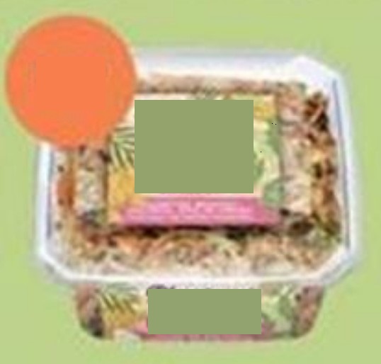 Sallad (beredd) enligt uppgift innehållande quinoa, vårlök, morot, kålrabbi, ingefära, rapsolja, sojasås, broccoli, citronjuice, äpple, chili, vitlök, konserveringsmedel (natriumbenzoat, kaliumsorbat), surhetsreglerandemedel (äppelsyra, citronsyra), salt och naturlig arom. Salladen har huvudsaklig karaktär som en grönsakssallad och föreligger i detaljhandelsförpackning om 300 g.