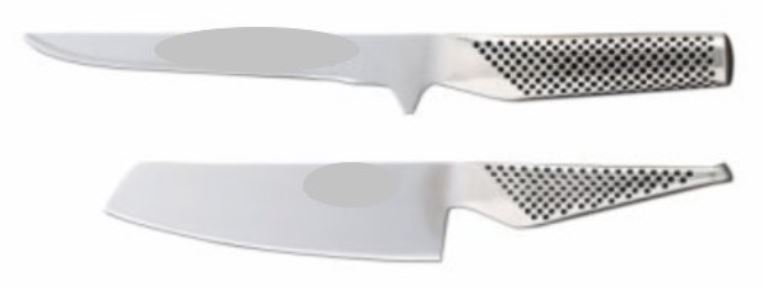 En sats bestående av två knivar vilka utgörs av en filékniv och en grönsakshacka.
Knivarna är avsedda att användas vid matlagning.
Knivarna har fast blad med skärande egg och är enligt uppgift tillverkade av rostfritt stål.
Varan är förpackad för försäljning i detaljhandeln.