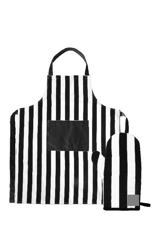 Sats bestående av ett förkläde och en grillvante (ugnsvante).

Förklädet är fållat i kanterna och försett med fickor framtill på mitten. Förklädet har påsydda knytband i midjan och ett påsytt nackband. Längden är ca 83 cm och bredden ca 67 cm.

Grillvanten är en tumvante som är försedd med en ögla för upphängning. Vanten har ett kantband vid öppningen. Längden är ca 29 cm och bredden ca 19 cm.
Artiklarna är avsedda att användas tillsammans som skydd vid matlagning.
Förklädet är tillverkat av vävt textilmaterial av 50 % bomull och 50 % polyester.

Grillvantens utsida består av vävt textilmaterial av 50 % bomull och 50 % polyester. Fodret består av kviltad bomullsväv och stoppningen av polyester.
Artiklarna klassificeras som en sats enligt allmänna bestämmelser regel 3 b. Förklädet ger satsen dess huvudsakliga karaktär. Förklädet är inte igenkännligt vare sig som kläder för män eller pojkar eller som kläder för kvinnor eller flickor (unisex) och satsen klassificeras därför enligt ett nummer som omfattar kläder för kvinnor eller flickor.

Artiklarna är förpackade gemensamt för försäljning i detaljhandeln.