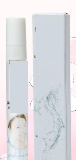 Hudvårdspreparat i form av en spray föreliggande i detaljhandelsförpackning om 10 ml.
Produkten är avsedd att användas som spray till ansikte eller mun som ett kropp- och hudvårdsmedel.
Varan innehåller enligt uppgift natriumklorid, vatten, jästextrakt, Camellia Sinensis och doftämne (extrakt av löv).