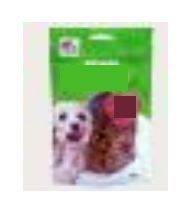 Hundfoder i form av kuber i detaljhandelsförpackning om 400 g. Kuberna innehåller enligt uppgift kött från lamm, sötpotatismjöl, majsstärkelse, vegetabiliskt protein, glycerin, salt, sorbitol och kaliumsorbat.