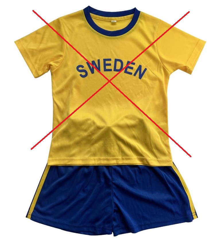 Kort byxa av trikå som slutar ovanför knäna (shorts). Byxan har elastisk linning med snörning och fåll i bensluten.
Plagget är konfektionerat genom sömnad av dukvara av trikå av polyester och klassificeras som ett unisexplagg då det saknar tillslutning och inte är igenkännlig som avsedd för det ena eller andra könet.
Förekommer enligt uppgift i storlekar för barn i intervallet 3/4 - 8/10 år. Shortsen är en del av ett set och levereras tillsammans med en t-tröja (TV-2024-17954-A) på en galge. Båda plaggen är i storlekshänseende överensstämmande med varandra men klassificeras separat enligt anmärkning 14 till avdelning XI.