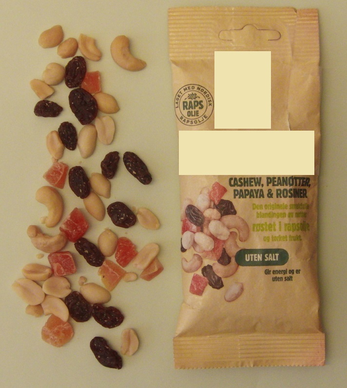 Nöt- och fruktblandning
Blandning innehållande rostade nötter (cashewnötter, jordnötter) och torkad frukt (russin, papaya). Nöt- och fruktblandningen föreligger i detaljhandelsförpackning om 60 gram.