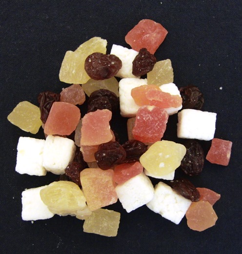 Frukt- och nötblandning
Blandning, enligt uppgift innehållande beredda kokostärningar, russin, papayatärningar och ananastärningar. Frukt- och nötblandningen är torkad/sockrad och föreligger i en förpackning om 180 g.