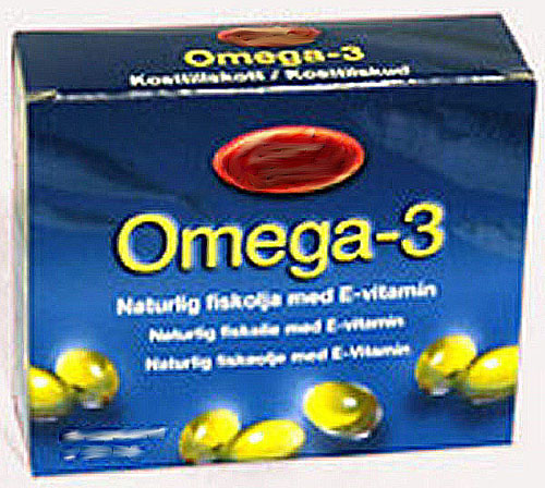Fiskolja
Mjuka gelatinkapslar som enligt uppgift innehåller 71,3 % naturlig renad fiskolja. Till fiskoljan har E-vitamin (tocoferoler) 0,14 % och konserveringsmedel (E219) tillsatts. Färgen på fiskoljan är svagt ljusgul. Kapselskalet består enligt uppgift av gelatin, glycerin och vatten. Kapslarna som är ovala och genomskinliga har en längd av ca 1,5 cm och en diameter på ca 1 cm. Detaljhandelsförpackningen i form av en kartong innehåller 60 kapslar fördelade på 6 blisterförpackningar. Enligt uppgift på kartongen är kapslarna avsedda att användas som kosttillskott. Jordbrukskomponenter bedöms ej ingå.