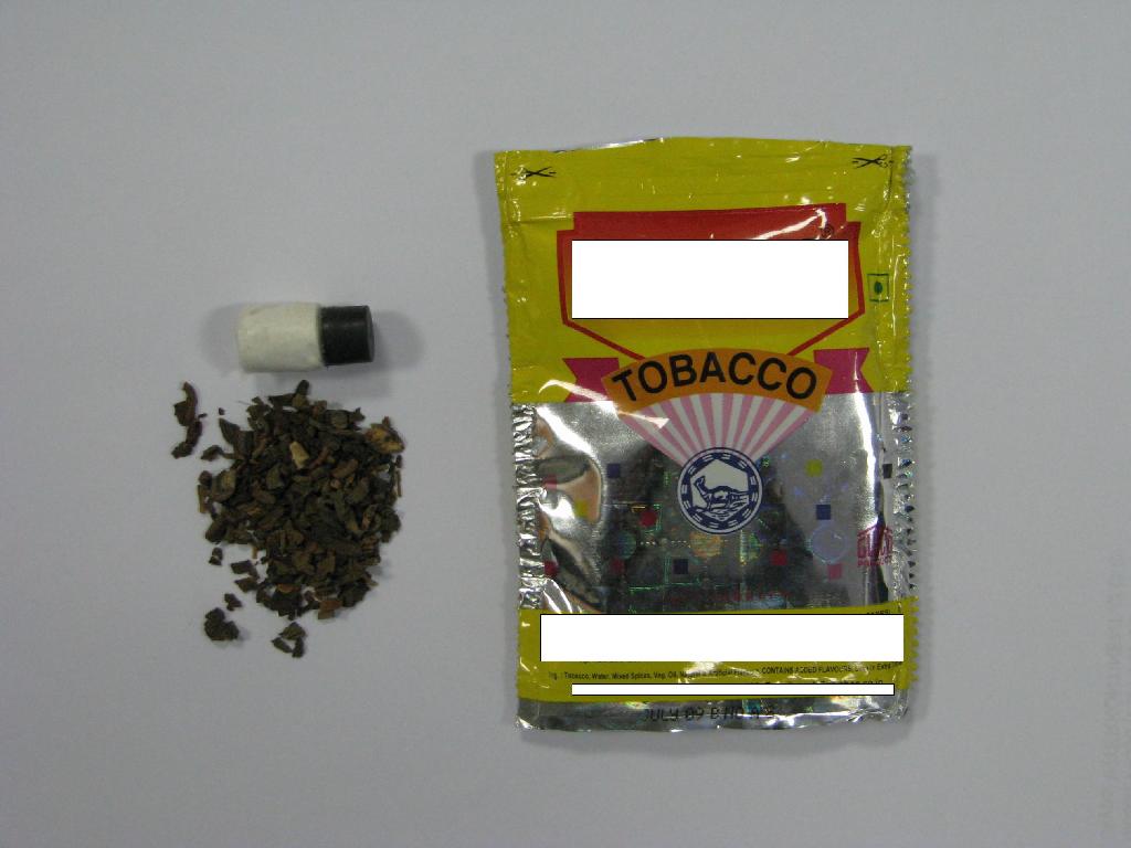 Tobak za žvečenje, pakiran v zavitke po 9 g. Osnovne sestavine so posušen narezan tobak, voda, mešanica začimb, rastlinsko olje, limona ter naravne in umetne arome. Citronka v prahu je priložena v ločeni plastenki.
