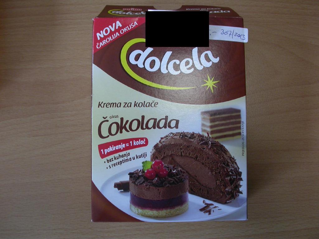 Prehrambeni preparat - prašek za izdelavo desertne penaste kreme z okusom čokolade, v obliki finega prahu rjave barve. Izdelan je iz mešanice sladkorja, modificiranega škroba, dekstroze, čokolade v prahu (7 %), kakavovega prahu (4 %), hidrogenirane rastlinske maščobe, glukoznega sirupa, emulgatorja, mlečnih proteinov, sredstva za uravnavanje kislosti in gostila. 

Pakirano v obliki za prodajo na drobno, v kartonasto škatlo in polivinilasto vrečko po neto količine 150 g.

Proizvod vsebuje:
- mlečne maščobe: več ali enako 0 mas. %, vendar manj kot 1,5 mas.%;    
- mlečne beljakovine: več ali enako 0 mas. %, vendar manj kot 2,5 mas.%;  
- škrob/glukoza: več ali enako 25 mas. %, vendar manj kot 50 mas. %;     
- saharoza/invertni sladkor/izoglukoza: več ali enako 50 mas. %; 
Dodatna oznaka po sestavi za predložen vzorec: 7013