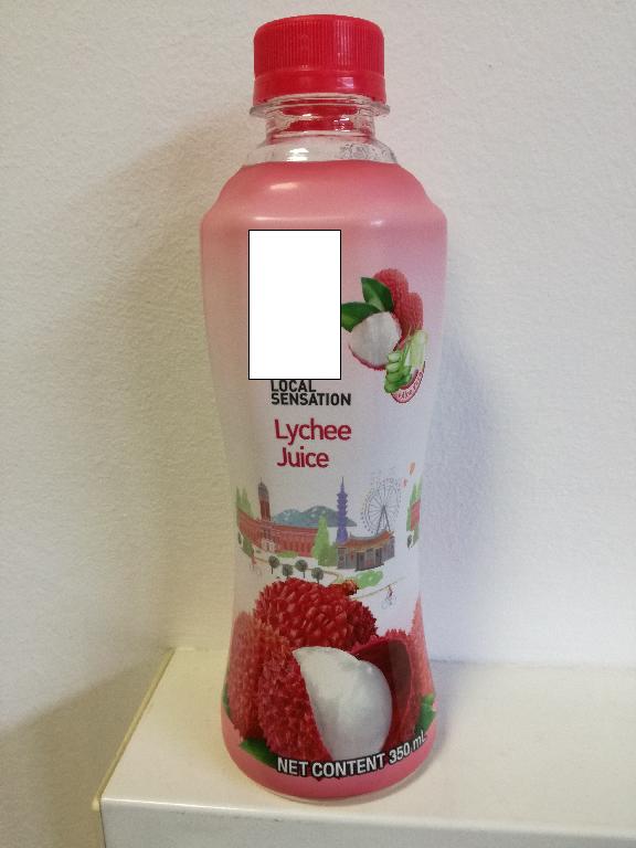 Brezalkoholna pijača v obliki bistre, brezbarvne tekočine z vidnimi drobnimi delci sestavin (aloe vera).
Osnovne sestavine so: voda, sok sadeža liči (15 %), aloe vera (5 %), sladkor, fruktozni sirup, aroma, citronska kislina in drugi dodatki.
Pijača je pakirana v plastenke po 350 ml.