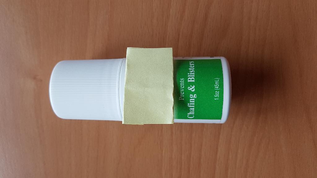 Mazilo, ki se uporablja za zaščito kože pred žulji, odrgninami in vnetji, ki nastanejo zaradi vlage, drgnjenja in trenja, saj ohranja kožo suho in ustvari gladko plast na koži, ki to preprečuje. Mazilo ne preprečuje potenja in dopušča koži, da diha in se znoji.
Mazilo je vodoodporno, odporno na trenje in vročino in primerno za dolgotrajno uporabo. Ni mastno in ne pušča madežev, se ne zdrgne s kože zaradi potenja, se ne topi, enostavno se spere z milom in vodo. Mazilo se lahko nanese na katerikoli del telesa.
Izdelek vsebuje dimetikon, tokoferol (vitamin E) in ekstrakt aloje vere.

Izdelek je pakiran kot »roll-on« in pripravljen za prodajo na drobno.