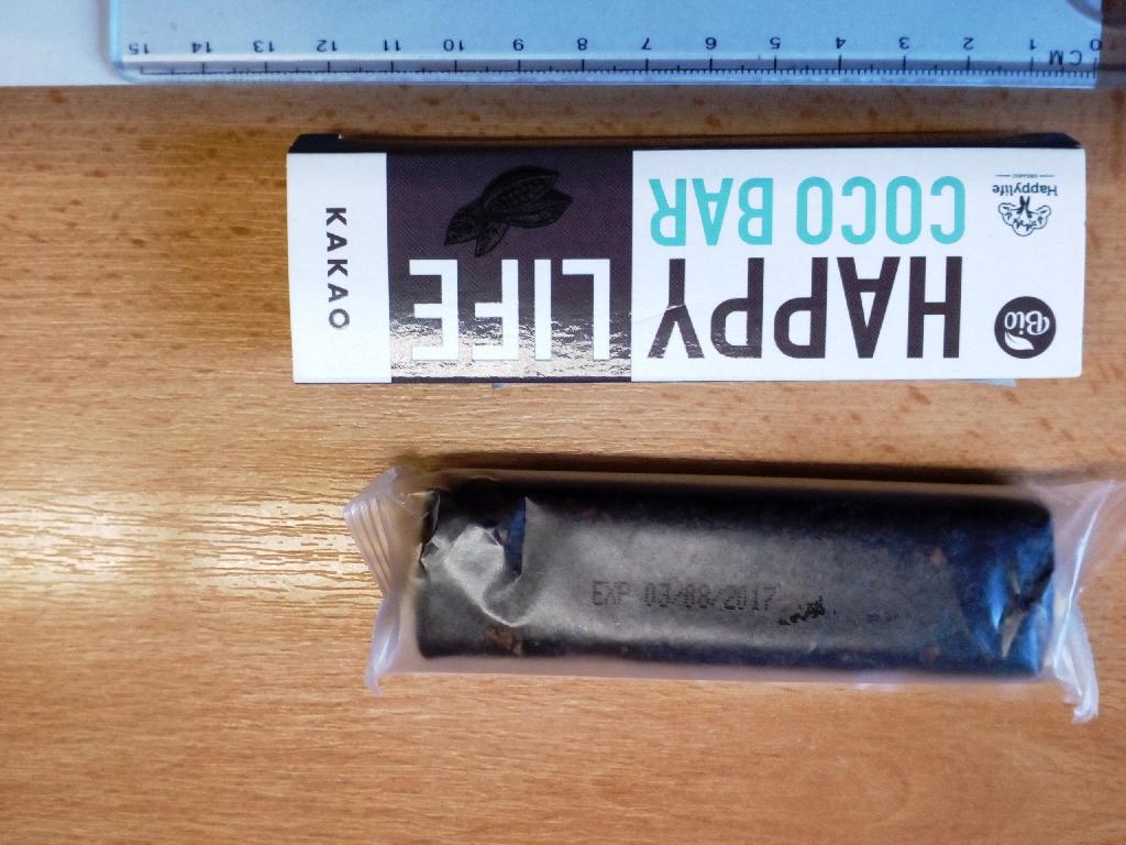 Tyčinka obsahujúca zmes kokosu, ryžového sirupu a kakaa. Vyrába sa zmiešaním jednotlivých zložiek a formovaním do tvaru tyčinky. Tyčinka je mäkká, má dĺžku približne 9 cm, šírku 3,0 cm a hrúbku 1,0 cm.       Je hnedej farby a má hmotnosť 40 g.   

Dodáva sa individuálne balená vo fólii BOPP, v papierovej škatuľke s farebnou potlačou a v skupinovom obale (24 kusov tyčiniek v škatuli).