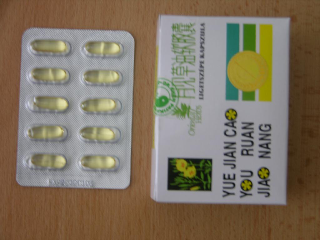 Malospotrebiteľské balenie, obsahujúce 50 kapsúl s názvom "YUE JIAN CAO YOU RUAN JIAO NANG - Kapsuly s pupalkovým olejom". Jedna kapsula má hmotnosť 400 mg. Kapsule sú balené v papierovej krabičke s farebnou potlačou.
Výrobok podporuje udržanie zdravej pokožky.