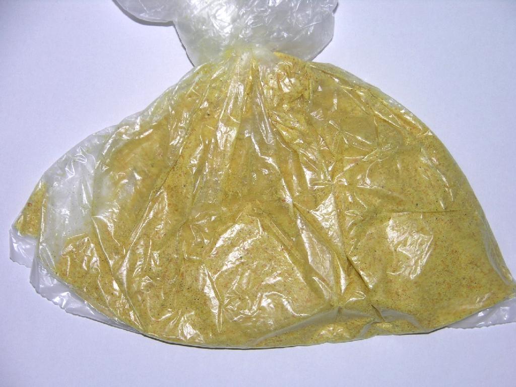 Prípravok s arómou vývaru, určený na ochutenie dehydrovaných polievok, omáčok a cestovinových pochúťok. Obsahuje prírodne identické aromatické látky, procesné arómy, prírodné aromatické látky, maltodextrín 30,5 % (pšeničný), rastlinný tuk 29,0 %, rastlinný tuk 3,0 %, maltodextrín 33,0 % (zemiakový), glukózový sirup (tapioka) 2,5 %, modifikovaný škrob 2,5 %, kurkuma 2,0 %, guanylan sodný 1,5 %, inosinan sodný 1, 5 %, fosforečnan draselný 0,6 %, kyselinu citrónovú 0,4 % a emulgátor 0,15 %.

Ide o sypkú zmes žltej farby s výraznou vôňou po vývare.