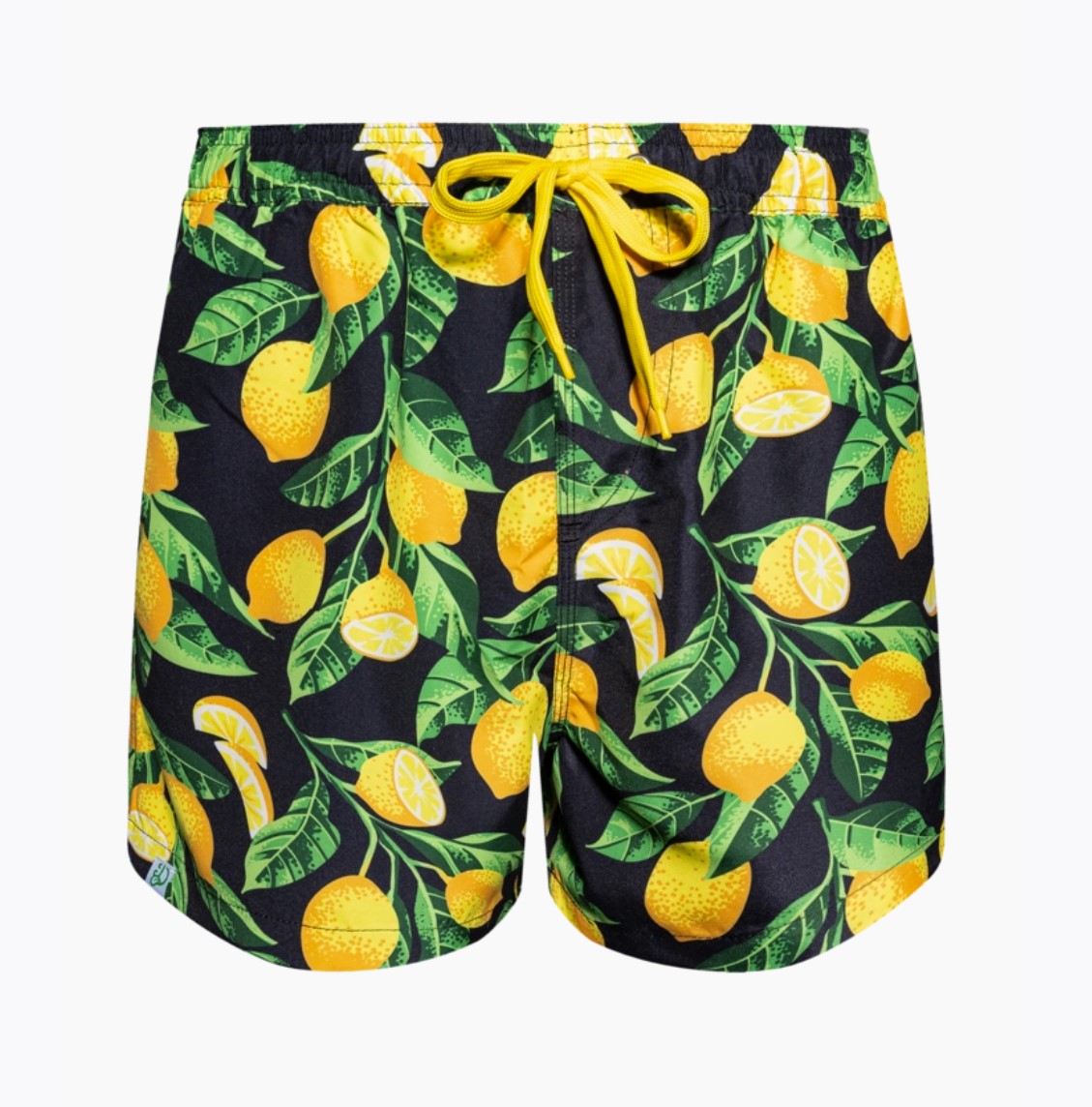 Tovar predstavujú pletené pánske krátke nohavice voľného strihu, v rôznych farebných prevedeniach, vo veľkostiach: S, M, L, XL, 2XL.  Krátke nohavice sa zaväzujú so šnúrkou, majú sa páse všitú gumu, 2 vonkajšie vrecká sú otvorené a bez zapínania, 1 vonkajšie zadné vrecko je na zapínanie so suchým zipsom. Materiál: 100% recyklovaný polyester, vnútro krátkych nohavíc: sieťka 100% polyester.