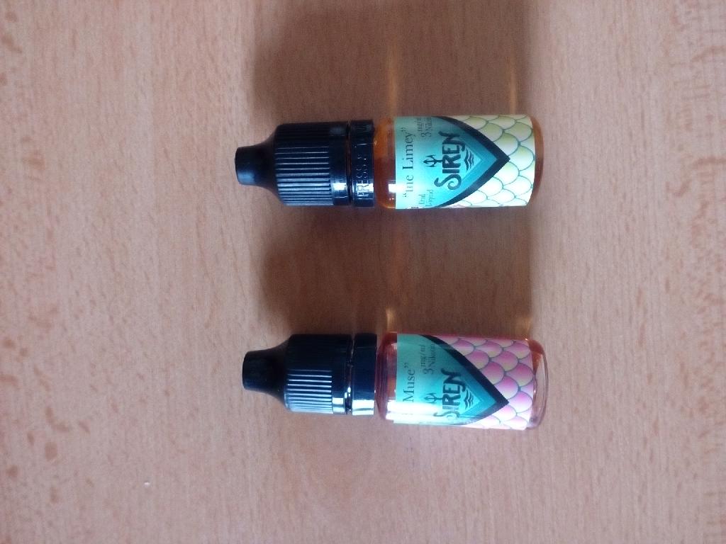 Kvapalná zmes organických látok s obsahom 3 mg/ml nikotínu. Tovar je číra priesvitná viskózna kvapalina s vôňou po použitej aróme (napríklad banán, limetka).
Tovar je určený ako náplň do elektronických cigariet. Dodáva sa na predaj v malom, v plastových fľaštičkách so skrutkovacím uzáverom a kvapkadlom a s objemom kvapaliny 10 ml.
Obsahuje glycerín, propylénglykol, arómu a nikotín.
