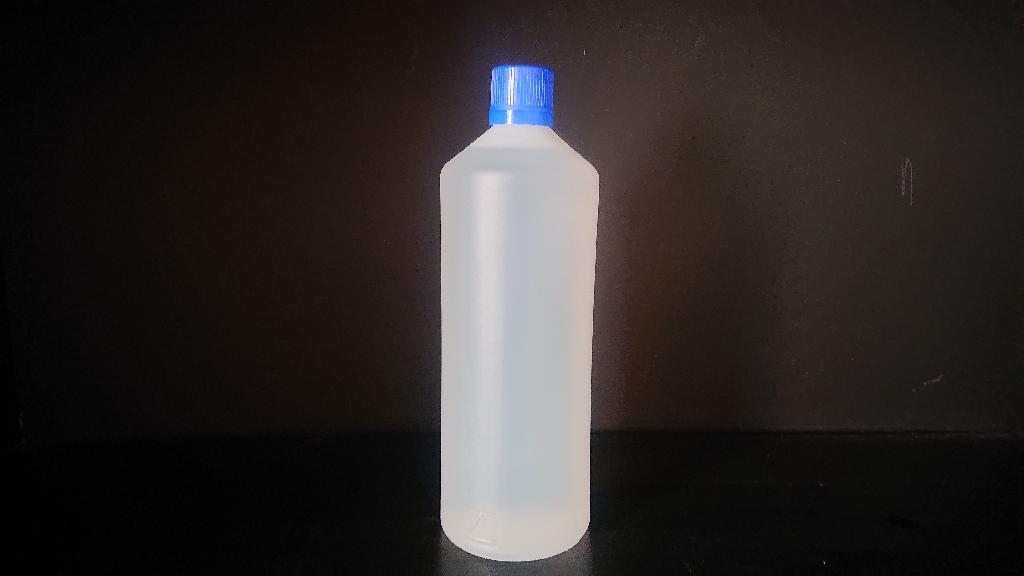 Pripravená zmes vo forme čírej, veľmi horľavej kvapaliny s alkoholovým zápachom je koncentrátom nemrznúcej kvapaliny.
Používa sa ako surovina na ďalšie použitie v prípravkoch proti zamŕzaniu a v prípravkoch na odmrazovanie. Koncentrát je vhodný pre prípravky do systémov ostrekovačov čelných skiel vozidiel s nemrznúcimi vlastnosťami a s funkciou čistiaceho prípravku a prípravku na odmrazovanie, pred použitím sa riedi vodou podľa návodu na požadovanú úroveň mrazuvzdornosti.
Tovar sa pripravuje zmiešaním denaturovaného etylalkoholu poľnohospodárskeho pôvodu s malým množstvom monoetylénglykolu a povrchovo aktívnej látky.