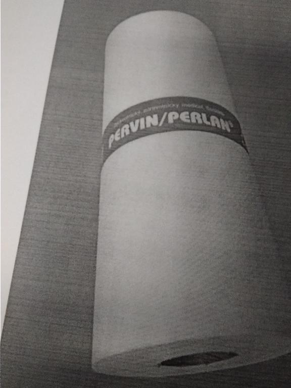 Zdravotnícky Pervin/Perlan je zdravotnícky materiál vyrobený z netkanej textílie, používa sa ako utierka, podbradník, podložka alebo plachta pri práci s pacientmi. Je hygienicky nezávadný, príjemný na dotyk a zároveň odolný voči oteru. Dodáva sa fo forme rolky so šírkou 0,5 m až 0,95 m, alebo vo forme prierezov. Zloženie: 100 % viskóza s hmotnosťou 45 g/m2. Tovar je určený na predaj v malom a je balený v obale z plastovej fólie.