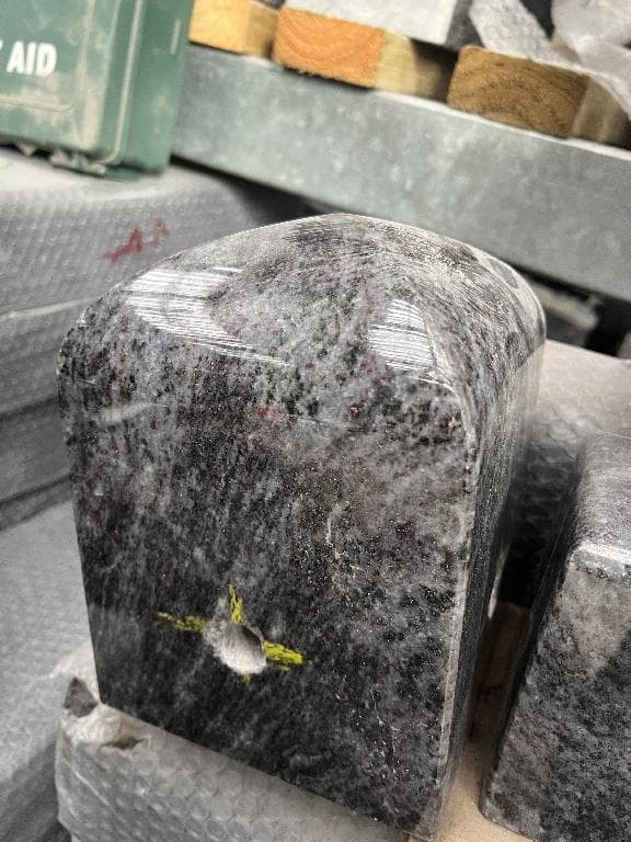 A RECTANGULAR POST MADE OF POLISHED GRANITE. AVAILABLE IN DIFFERENT DESIGNS: ROUND TOP, SQUARE TOP, CHAMFERED TOP, BISHOP HAT TOP. THE POST HAS DOWEL HOLES ADDED TO 2 SIDES. THE POST WEIGHTS OVER 15KG. THE POST IS MACHINE-CUT AND WORKED ON THE TOP EDGE.
TO BE PLACED AROUND A GRAVE.